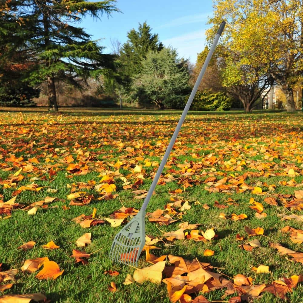 Suncast 54.75 in. Poly Shrub Rake 8 Suncast 54.75 in. Poly Shrub Rake - Image 6